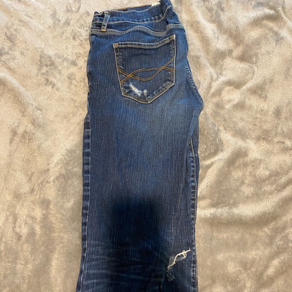 Jeans - Picture 1 of 3